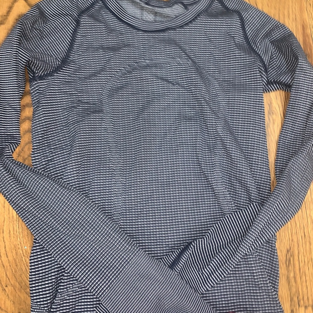 Lululemon! - Picture 2 of 6
